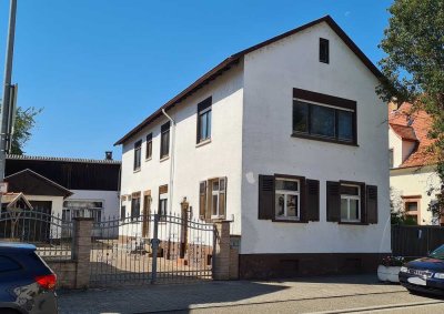 EFH + Potenzial zur Einliegerwohn.,  weitere 200 m2 Wohnfl. durch genehmigte Bauvoranfrage
