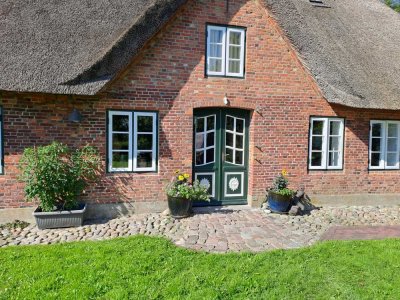 Ruhe. Weite. Meer. Wohnen unter Reet - 2ETw- Mehrgenerationenhaus- Seminarhaus