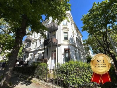 In Renovierung I Bad mit Wanne I moderne Einbauküche I Zentrale Lage