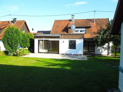 Freistehendes Einfamilienhaus in beliebter Wohnlage inkl. Garage