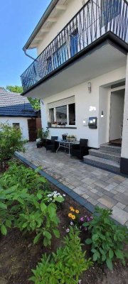 Darmstadt großes Wohnhaus mit 2 Wohneinheiten 147 m² Wfl 4 Zi u. *2 Reserveräume DG ca. 30 m² Fläche