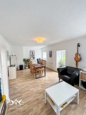 Sehr helle,sonnige 3 Zimmer-DG-Wohnung, ca.75 QM, Campus,TH,Klinikum,AC-Zentrum
