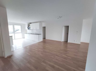 Modern geschnitte 4-Zimmerwhg. mit Weitsicht inkl. Balkon, Küche & Stellplatz überdacht
