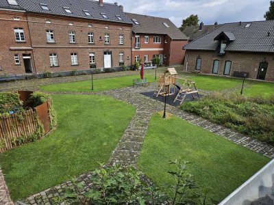 Exclusive 2 Zimmer Loft-Wohnung im historischen Gutshof in Volkhoven/Weiler, Köln