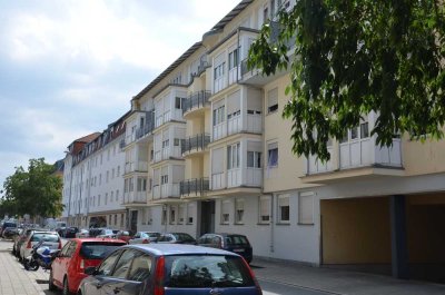 Schöne, vermietete 1-ZW mit Balkon in guter Lage, provisionsfrei!