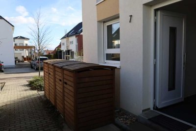Freundliche 4,5-Zimmer-Doppelhaushälfte mit gehobener Innenausstattung in Ditzingen