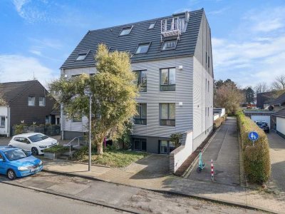 moderne Wohnung mit Balkon in gepflegtem 8-Parteienhaus