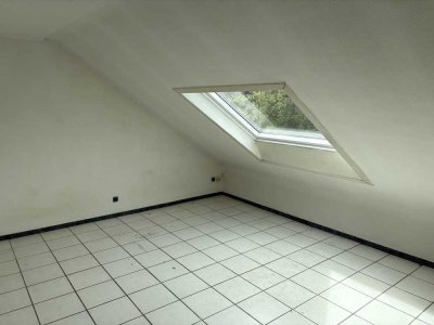 Gemütliche 1-Zimmer-Dachgeschosswohnung mit ca. 27 m²