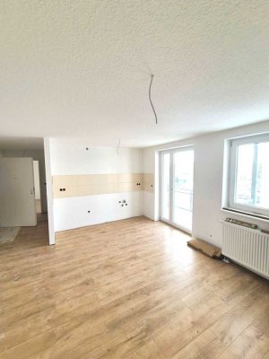 Erstbezug! 43 m², 2-Zi, Balkon, Keller, 1.OG-mi