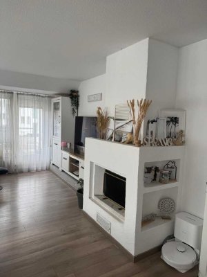 Großzügige helle 3,5 Zimmer Maisonette Wohnung mit EBK,Balkon und Stellplatz in Ostfildern