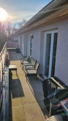 Penthouse mit 4 Zimmern und Terrasse in Strausberg