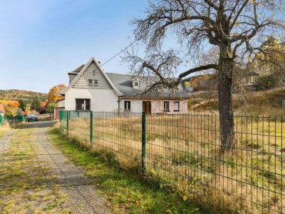 Sanierungsobjekt mit Potential und großem Garten in Schwarzenberg