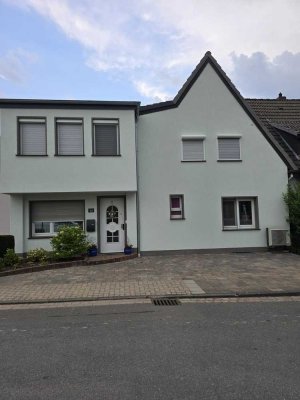 Preiswertes 6-Zimmer-Haus mit EBK am Basberg in Hameln