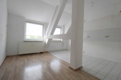 Großzügige 2,5-Raumwohnung mit Garage