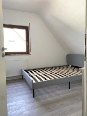 Vollständig renoviertes und möbliertes Zimmer nahe Porsche in Zuffenhausen