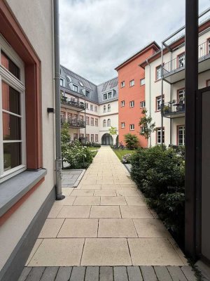 Ruhepol inmitten der Altstadt: Attraktive 2-Zimmer-Wohnung mit Terrasse zum Entspannen