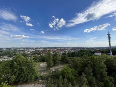 Geräumige 1-Raumwohnung 36 m² in 17034 Neubrandenburg mit Blick über die Vier-Tore-Stadt & See