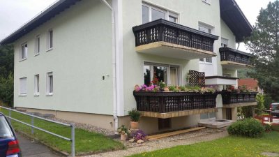 Helle 3-Zimmer Maisonette-Wohnung mit Balkon in Hohenstein