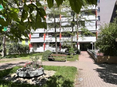 Helle 1-Zimmer-Wohnung mit Balkon und Blick ins Grüne