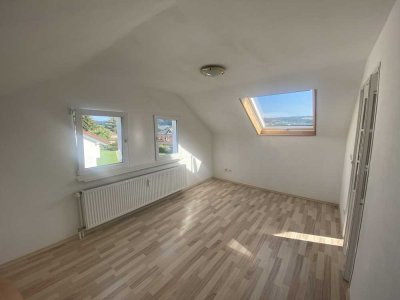 Stilvolle 2-Raum-Dachgeschosswohnung in Öhningen