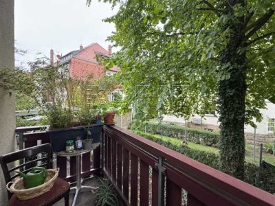 MIT BALKON UND STELLPLATZ - Schöne 2 Zimmer Wohnung am Wilden Mann