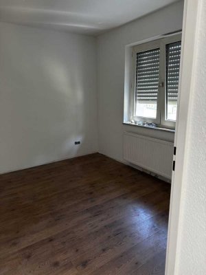 Zwei Zimmer Erdgeschoss Wohnung Darmstadt Mitte