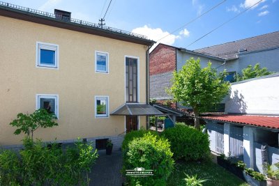 Wohnen. Vermieten. Gestalten: Ihr neues Drei-Parteien-Haus im Herzen von Vöcklabruck!