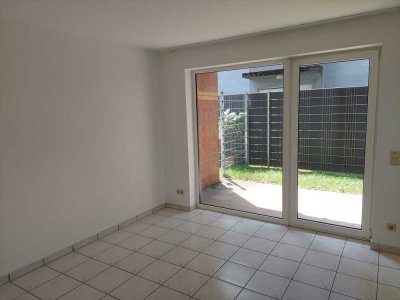 schöne, helle 2 Zimmerwohnung Erdgeschosswohnung