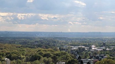 Traumblick über Köln, Siebengebirge, Eifel - 5-Zimmer 130 m² im 13. OG über Bensberg - maklerfrei