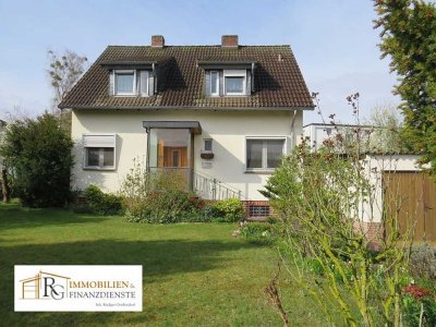 Zentrumnahe Wohnlage! Massiv gebautes EFH mit viel Platz & Möglichkeiten für Familie & Freizeit