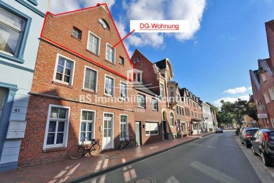 Stadtlage ! Voll möblierte Maisonette – Wohnung mit 2 ZKB in ruhiger,  zentraler Wohnlage!