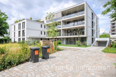 luxuriös ausgestattete 4-Zi.-Wohnung mit riesiger Westloggia und Blick ins Grüne