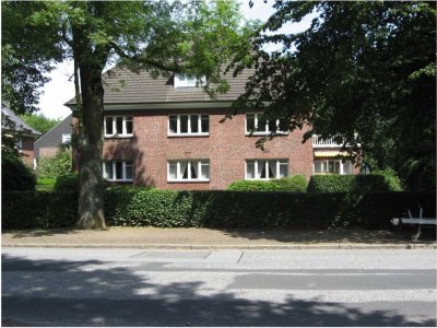 Von privat: 155m2 Wohnung in Othmarschen plus 47m2 Souterrain, 42m2 Doppelgarage und 600m2 Garten