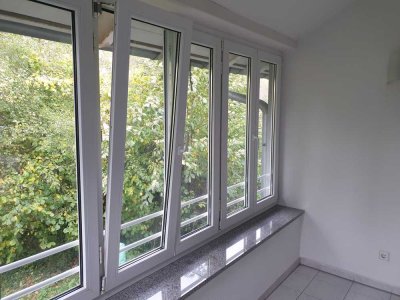 Helle 2-Zimmer-Wohnung mit Wintergarten im 1. OG in Herxheim bei Landau/Pfalz