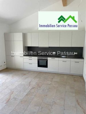 Moderne 2-Zimmer-Wohnung mitten in Fürstenzell mit Lift und Einbauküche. Erstbezug nach Sanierung.