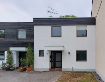 Erstbezug nach Sanierung: Helles 4-Zimmer-Reihenhaus in Geretsried