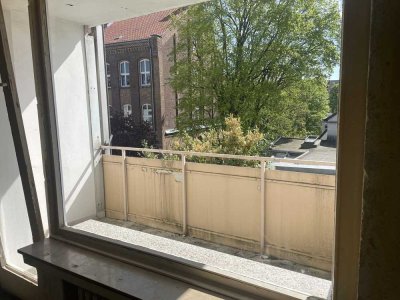Apartment in Unterbilk / Medienhafen mit Potential in Top-Lage mit Aufzug