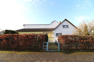 Bestandsobjekt mit Potenzial – Charmantes Siedlungshaus mit Garten & Terrasse in Waldrandlage