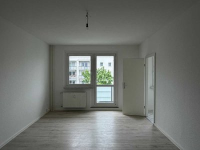 Praktische Familienwohnung mit Wannenbad, Balkon und Aufzug!