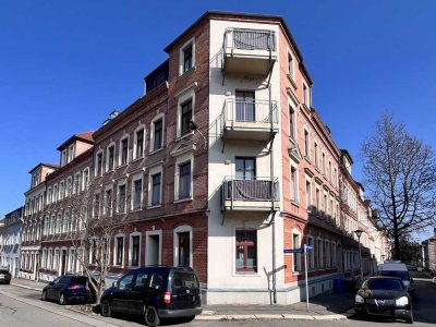 Charmante 3-Zimmer-Wohnung mit Südwest-Balkon in ruhiger, zentrumsnaher Lage in Zwickau