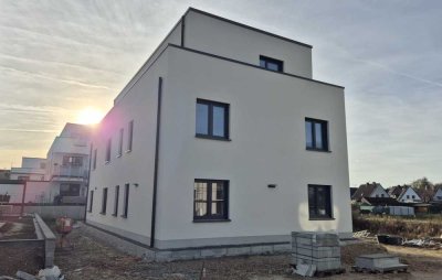 Schöne 3 und 4-Zimmer- Neubauwohnungen in Südlage mit Balkon oder Terrasse und Garten