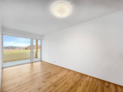 Neuwertige 2 Zimmer-Terrassenwohnung mit moderner Küche nahe dem Holzöstersee