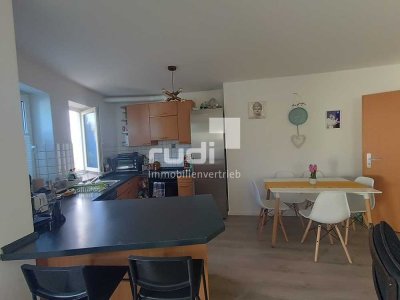 Geräumige 2-Zimmer-Wohnung im Erdgeschoss mit Terrasse zu vermieten