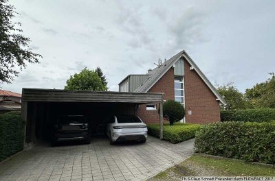 Exklusive Oberwohnung mit 3 ZKB, G-WC, Dachterrasse & Carportstellplatz in Jaderberg