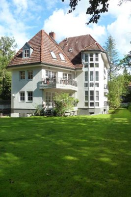 Maisonett-Wohnung, 3,5 Zi., in moderner Stadtvilla, nah Schlachtensee, Fußbodenheizung, Garten