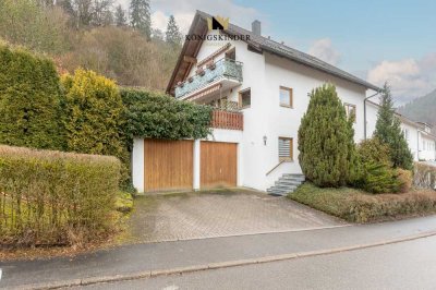 Idyllisches Zweifamilienhaus mit 200 m² Wohnfläche am Feldrand in Oberndorf (Altoberndorf) - Ruhe un