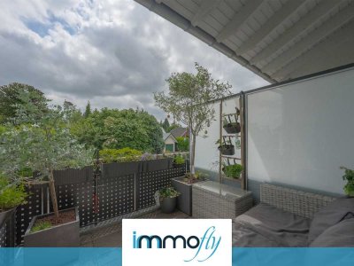 Modernes 2-Zimmer-Zuhause aus 2015: Helles Wohnen, privater Eingang, Balkon & sofort bezugsfertig