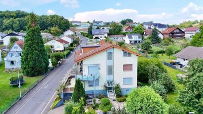 ⭐️�⭐️�Mehrfamilienhaus / Werkstatt oder Eigennutz / EG & OG frei / Garagen / Investment