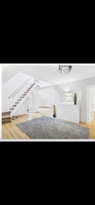 wunderschöne lichtdurchflutete Wohnung