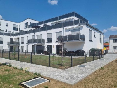 Exklusive 3 Zi. EG-Wohnung mit Garten